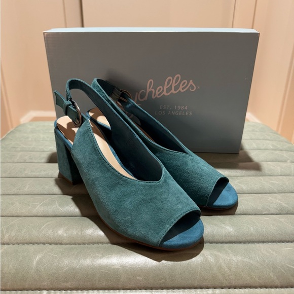 Anthropologie Shoes - Teal Suede Seychelles 9